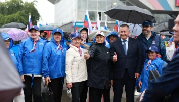 В День России в столице Иркутской области развернули 50-метровый триколор 1