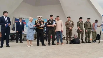 ИРКУТСК, 26 июня &mdash; В Иркутской области прошли масштабные торжества, празднования начались с торжественного шествия и митинга. 5