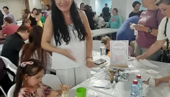 8 июля в рамках празднования Дня семьи, любви и верности на площадке Дома молодёжи было организовано масштабное праздничное мероприятие для детей и их родителей. 4
